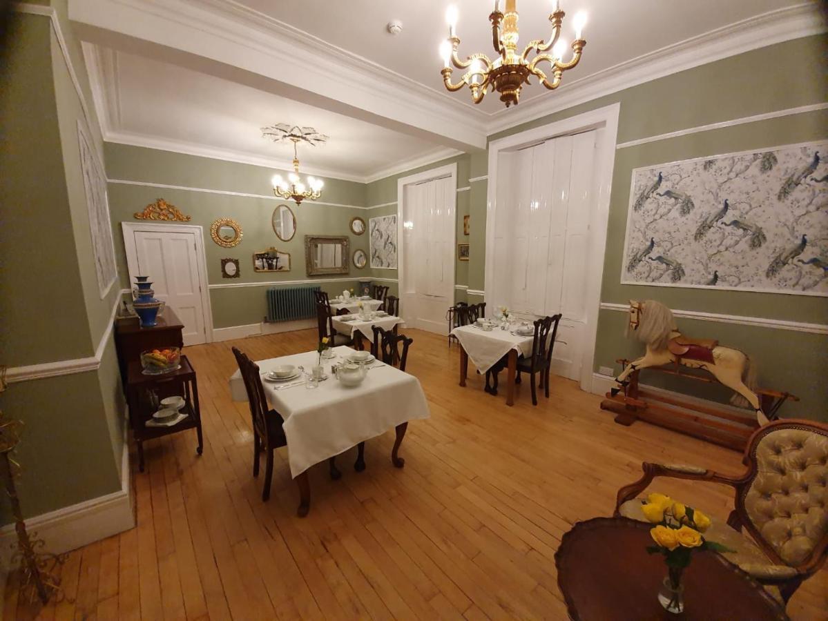 Albert House Brigg Luaran gambar