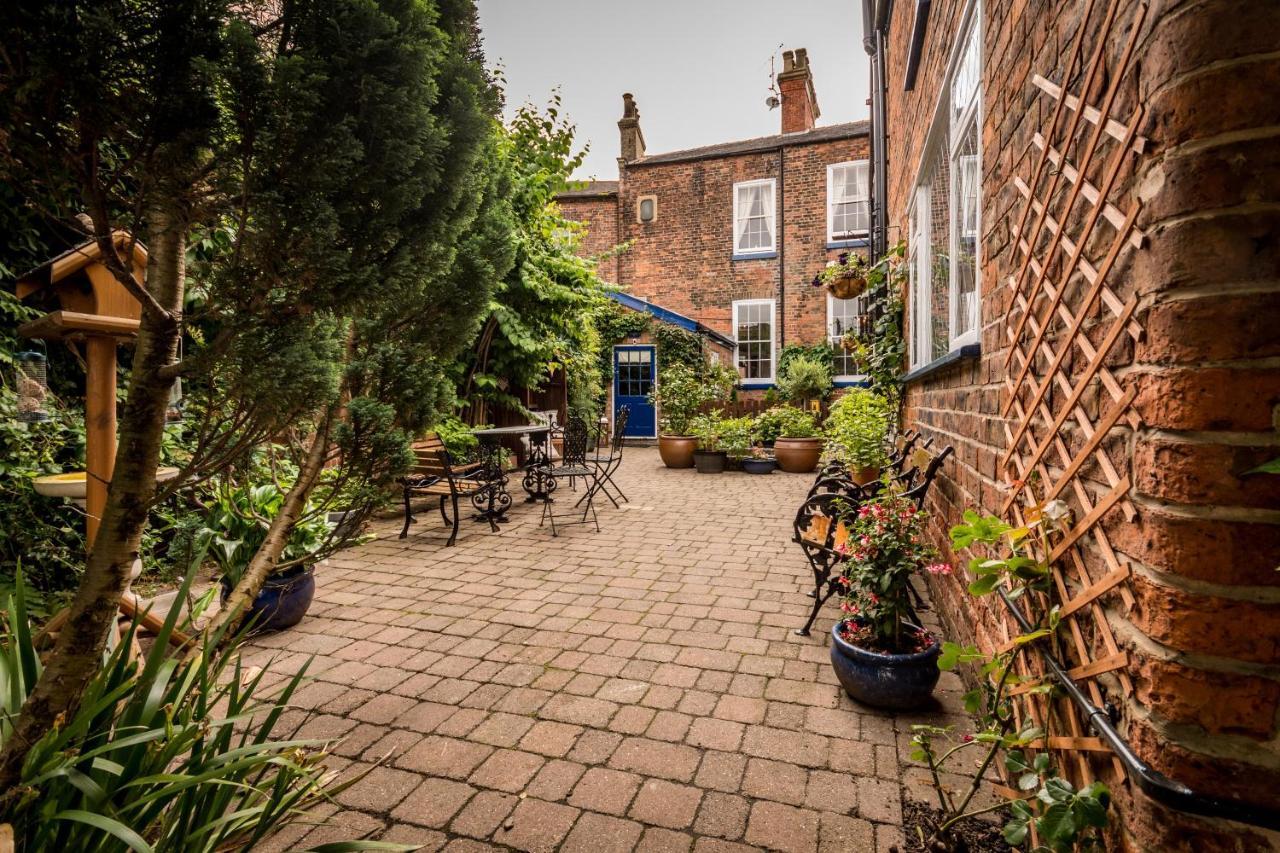 Albert House Brigg Luaran gambar